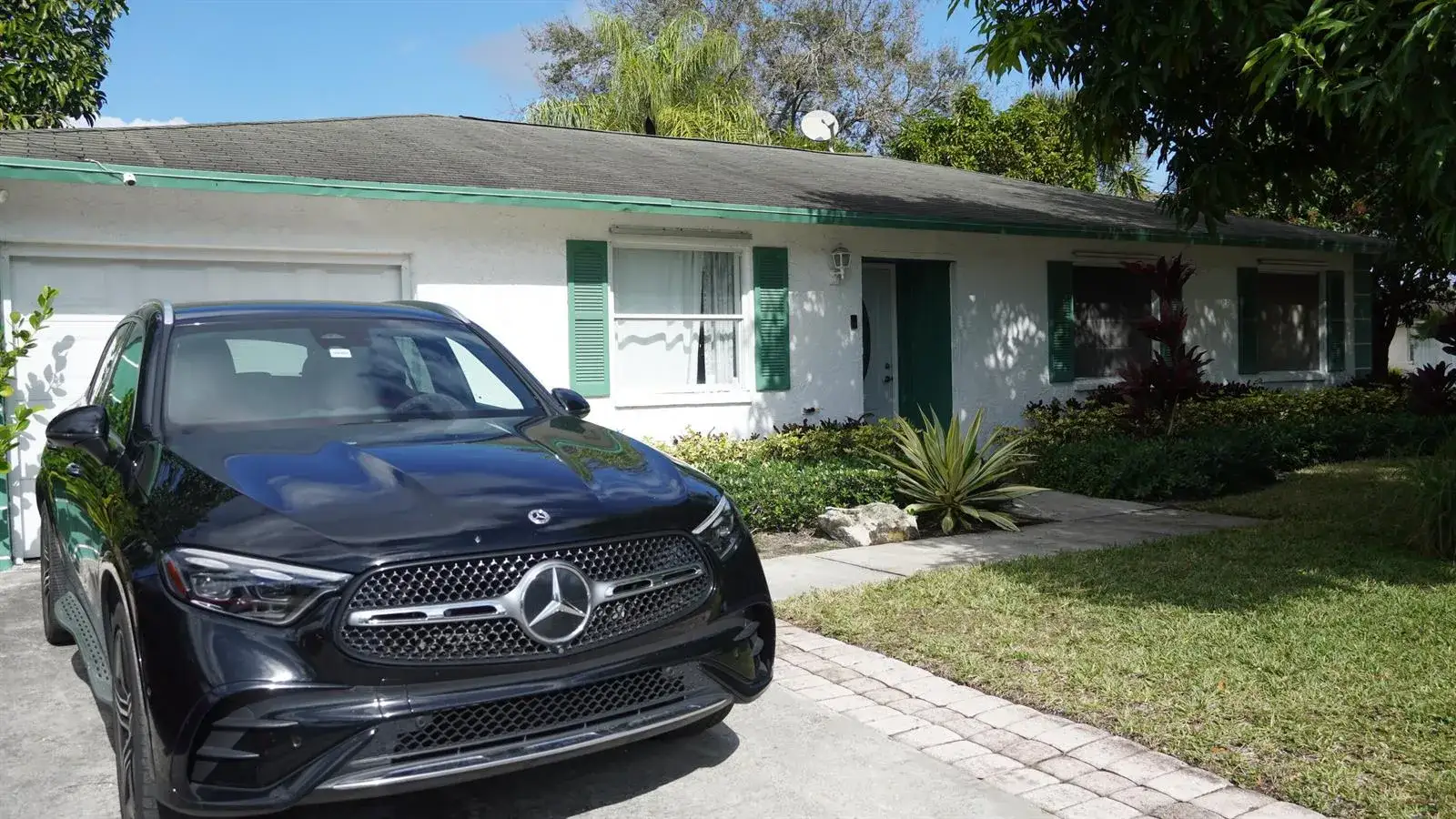 3 bedroom 2 bath Residential for sale at 5805 BOSQUE Lane, West Palm Beach FL 33415
