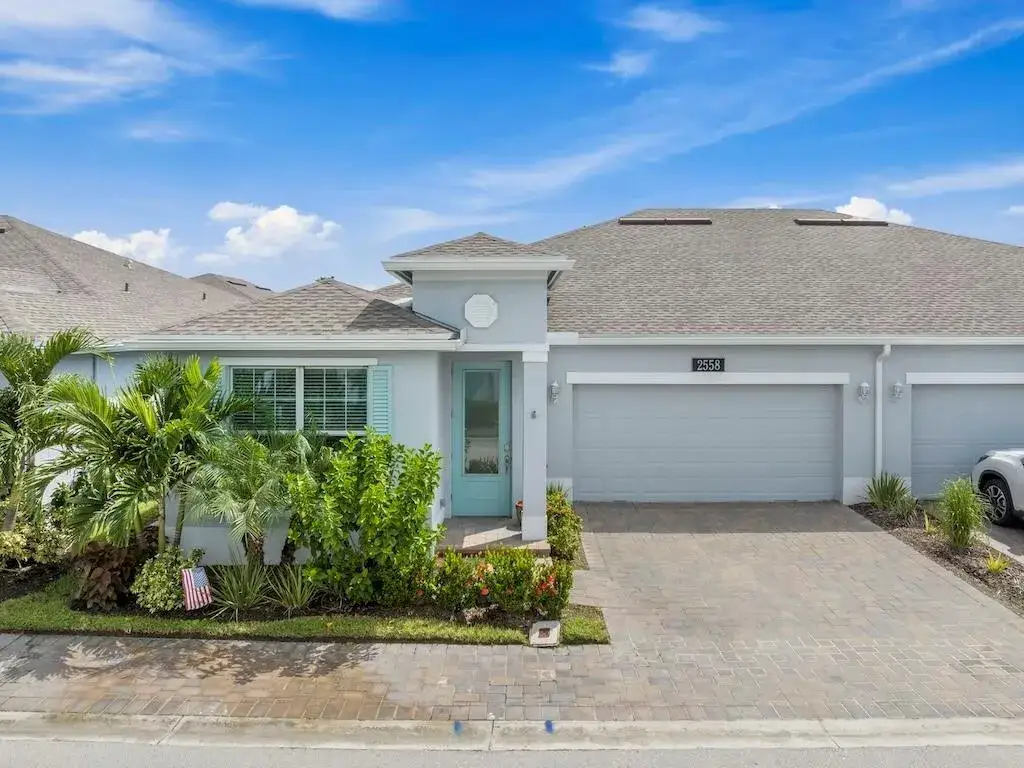 3 bedroom 2 bath Residential for sale at 2558 Bella Vista Circle, Vero Beach FL 32966
