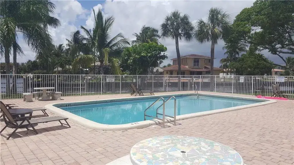 1 bedroom 1 bath Residential Lease for rent at 101 SE 6TH Avenue # 11, Pompano Beach FL 33060
