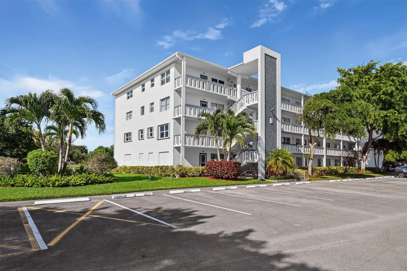 2 bedroom 1 bath Residential for sale at 2044 Durham B, Deerfield Beach FL 33442