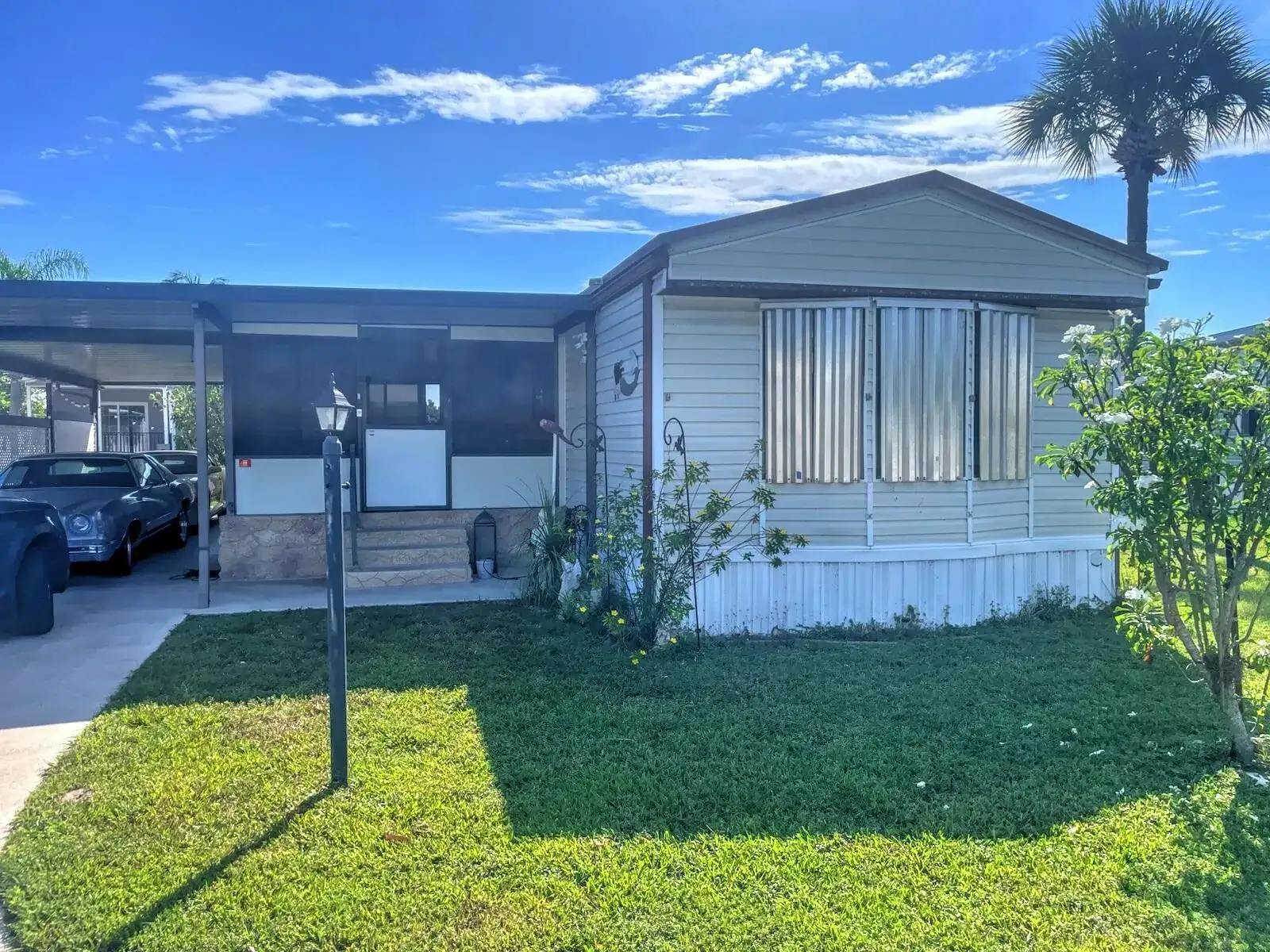 2 bedroom 2 bath Residential for sale at 7319 43RD Way N, Riviera Beach FL 33404
