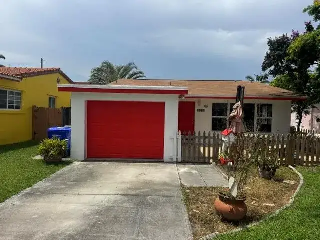 2 bedroom 1 bath Residential Lease for rent at 1507 HAYES Street, Hollywood FL 33020