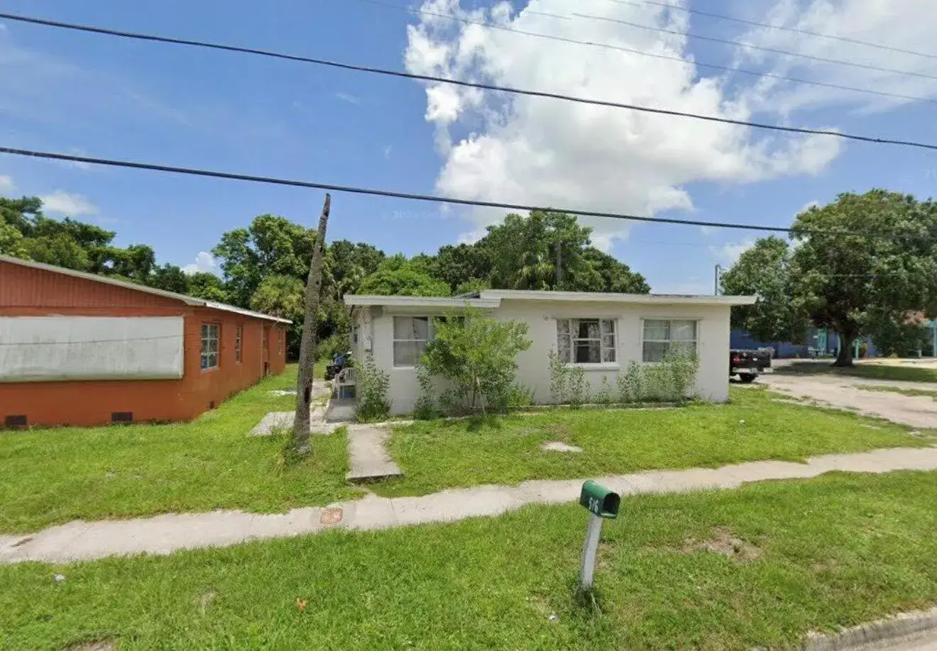 4 bedroom 2 bath Residential for sale at 516 N 19th Street, Fort Pierce FL 34950