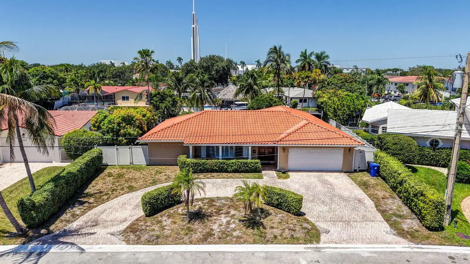 4 bedroom 3 bath Residential for sale at 5581 NE 28TH Avenue, Fort Lauderdale FL 33308