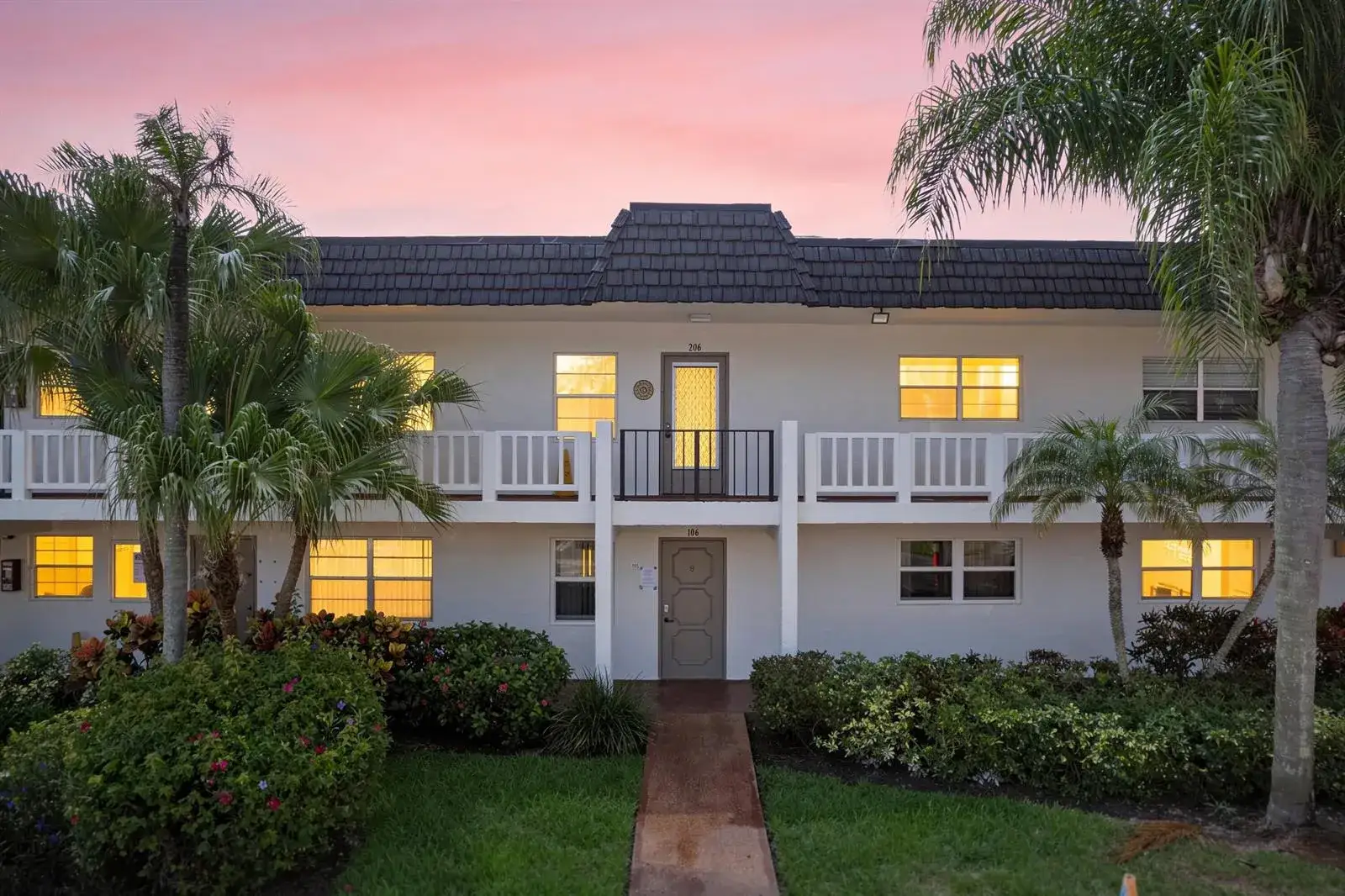 2 bedroom 2 bath Residential for sale at 6 ABBEY Lane # 206, Delray Beach FL 33446