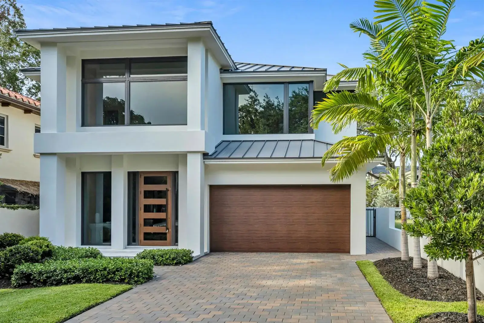 5 bedroom 5 bath Residential for sale at 1625 SE 1st Street, Fort Lauderdale FL 33301