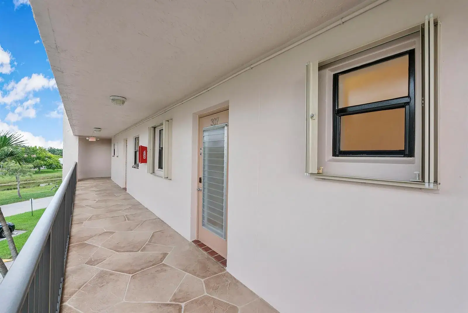 1 bedroom 1 bath Residential for sale at 10444 NW 30TH Court # 307, Sunrise FL 33322
