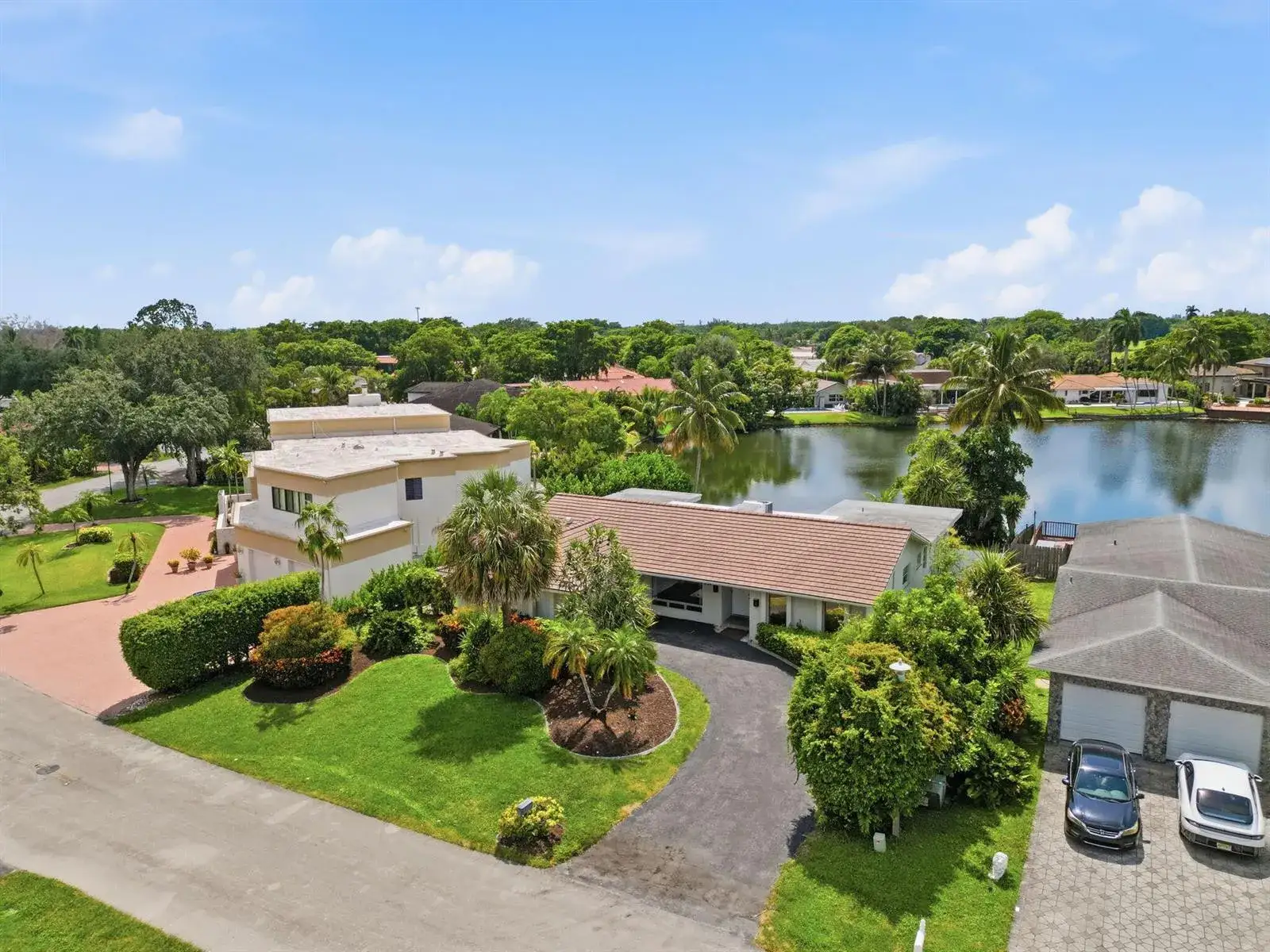 4 bedroom 2 bath Residential for sale at 613 SEA TURTLE Way, Plantation FL 33324