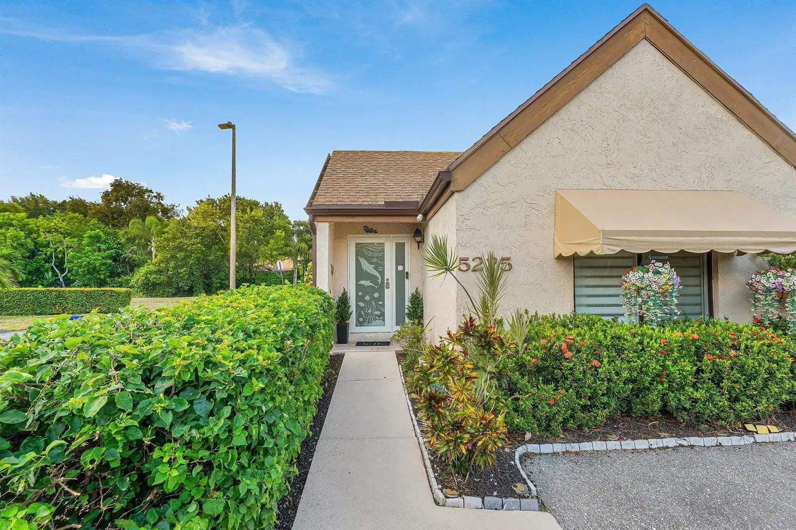 2 bedroom 2 bath Residential for sale at 5225 Spice Drive, Palm Beach Gardens FL 33418