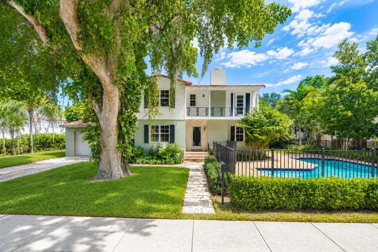 3 bedroom 2 bath Residential Lease for rent at 1601 SE 2ND Street, Fort Lauderdale FL 33301