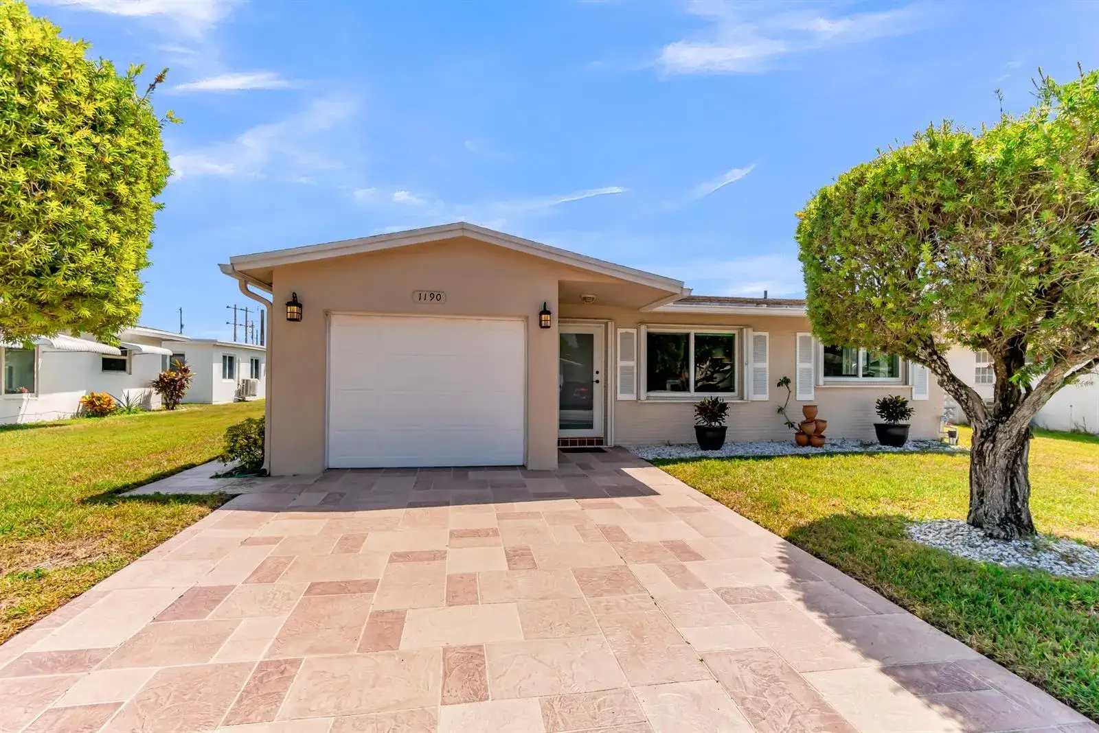 2 bedroom 1 bath Residential for sale at 1190 NW 72nd Terrace, Margate FL 33063