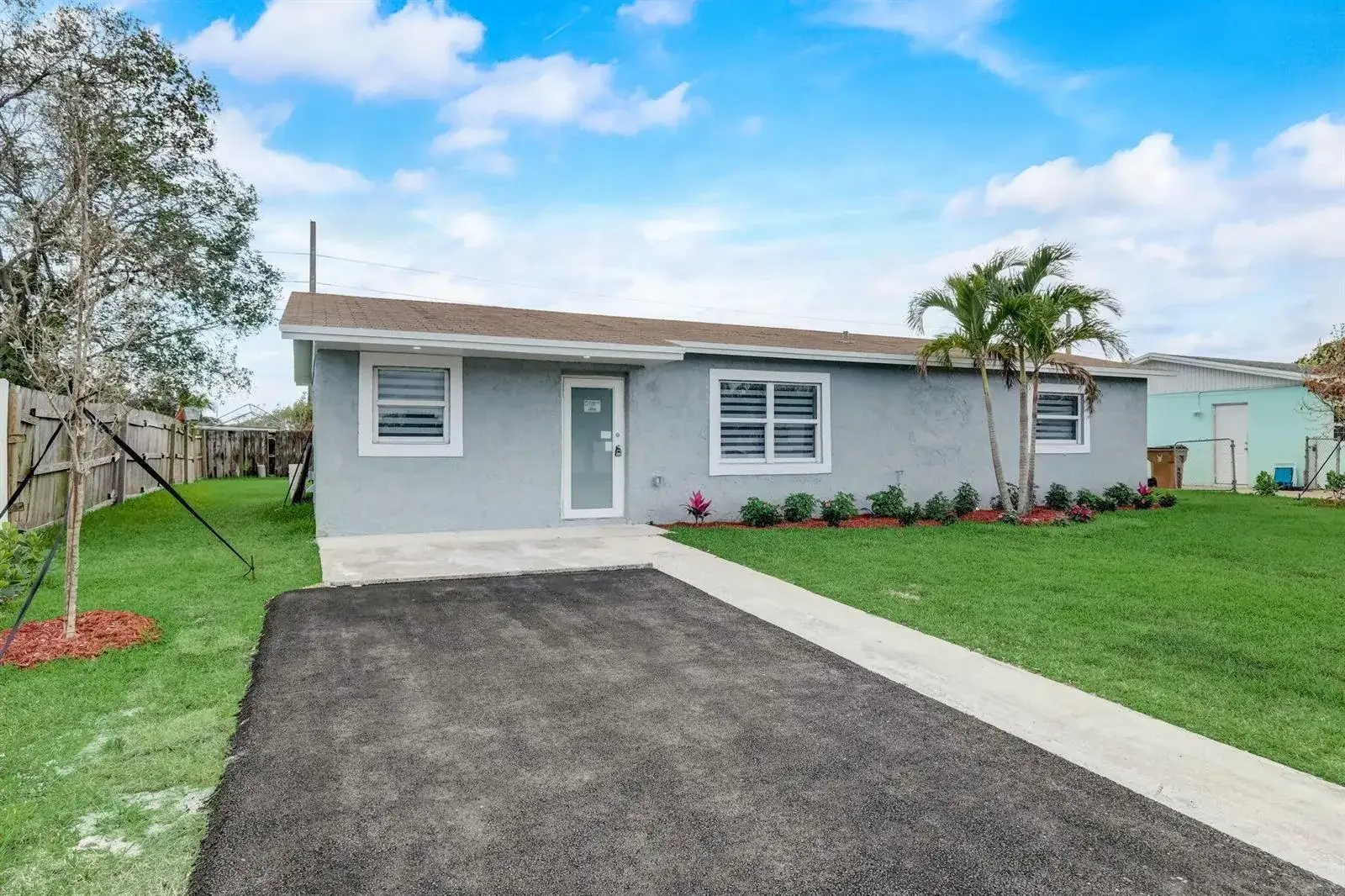3 bedroom 2 bath Residential for sale at 520 SW 13TH Place, Deerfield Beach FL 33441