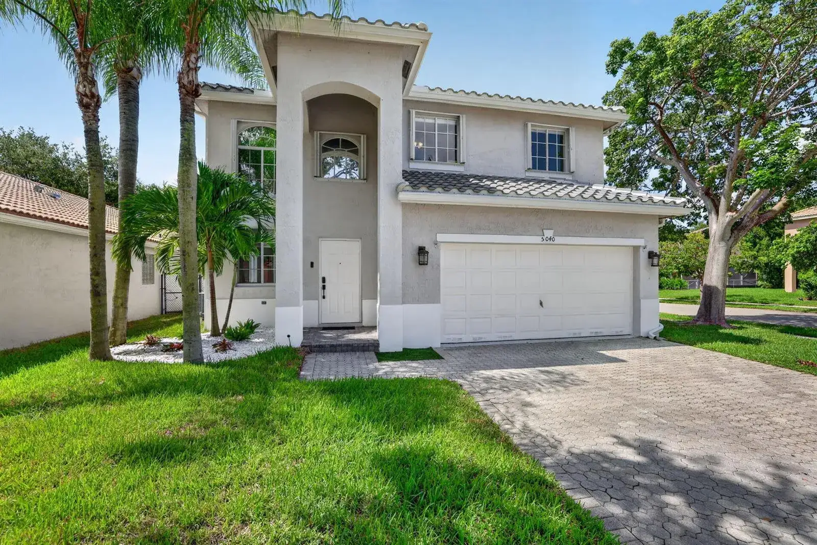 4 bedroom 2 bath Residential Lease for rent at 5040 HERON Place, Coconut Creek FL 33073