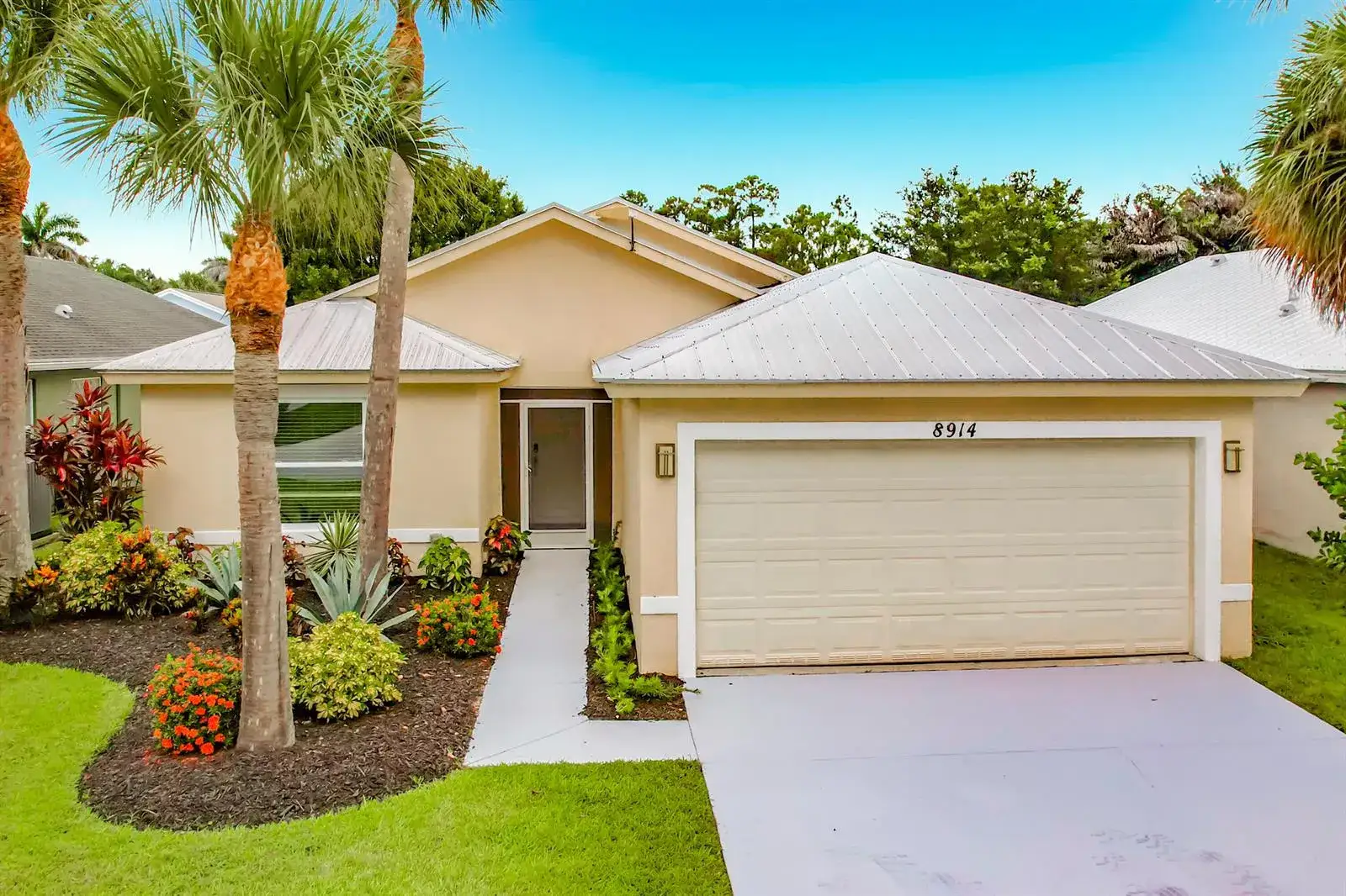 4 bedroom 3 bath Residential for sale at 8914 SW Bonneville Drive, Stuart FL 34997