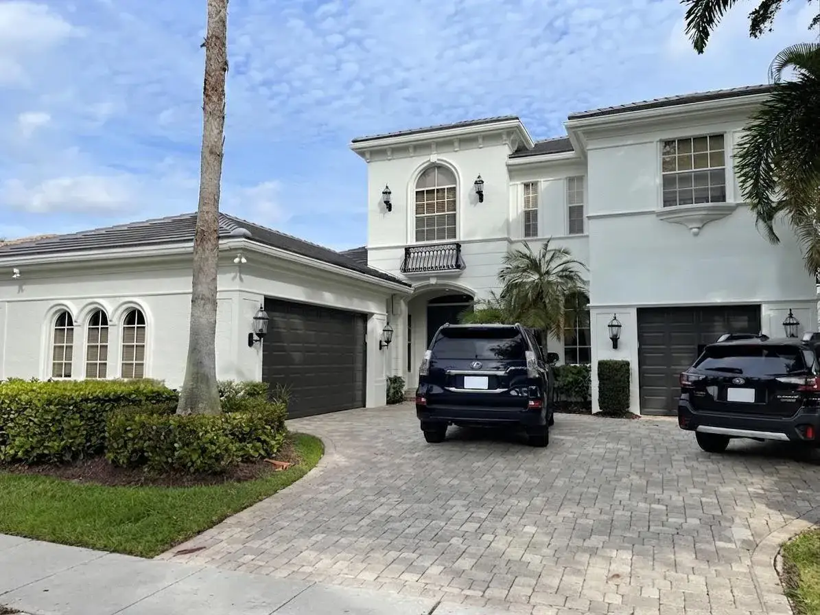 5 bedroom 4 bath Residential for sale at 6655 Bristol Lake S, Delray Beach FL 33446
