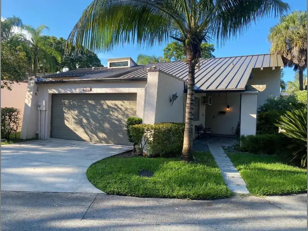 3 bedroom 2 bath Residential for sale at 3400 Spring Bluff Place, Lauderhill FL 33319