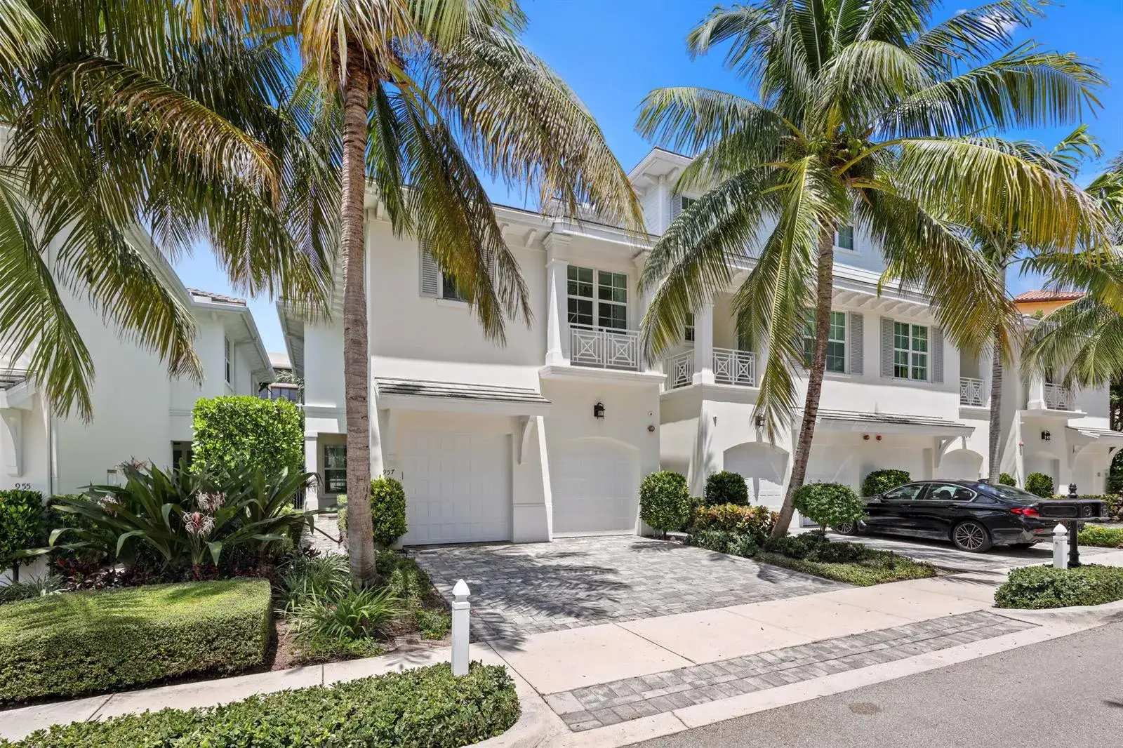 3 bedroom 3 bath Residential for sale at 957 Sweetwater Lane, Boca Raton FL 33431