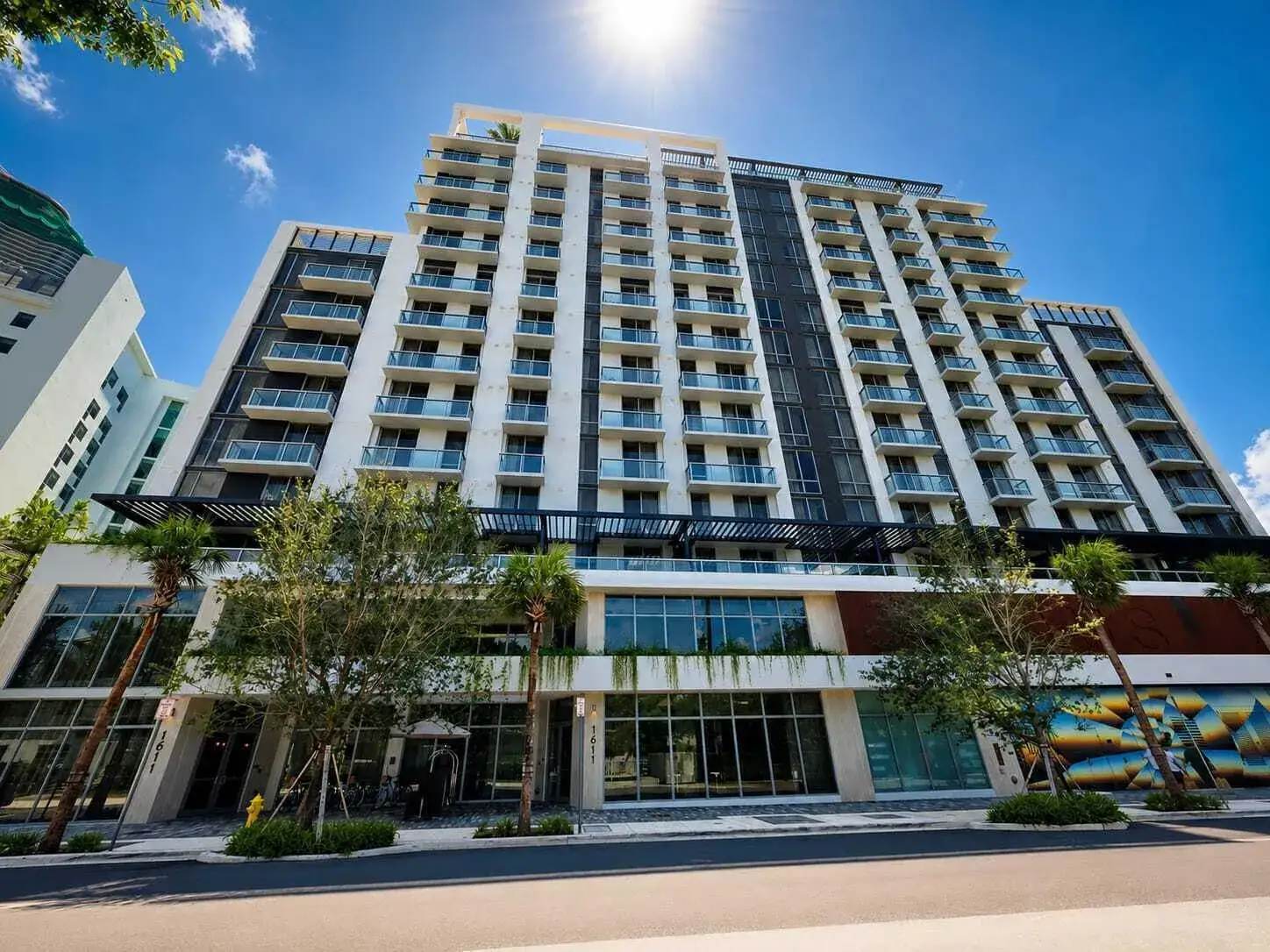 1 bedroom 1 bath Residential for sale at 1611 SW 2nd Avenue # 808, Miami FL 33129