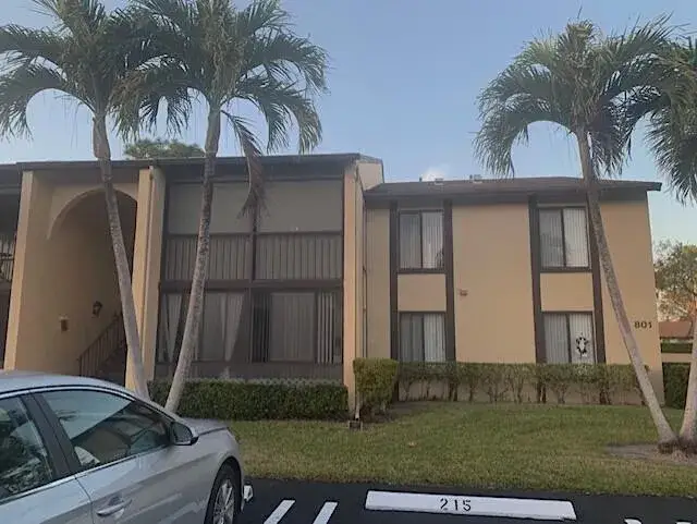 2 bedroom 2 bath Residential for sale at 801 SKY PINE Way # D2, FL 33415