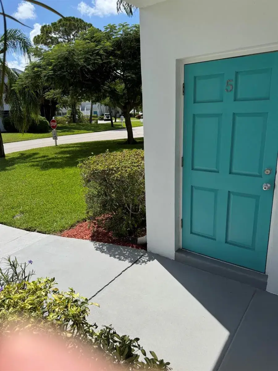 2 bedroom 2 bath Residential for sale at 2929 SE OCEAN Boulevard # 5, Stuart FL 34996