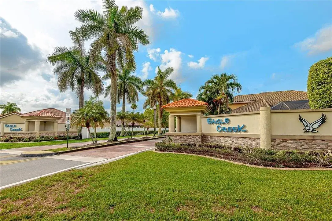 4 bedroom 2 bath Residential for sale at 11551 SW 11th Street, Pembroke Pines FL 33025