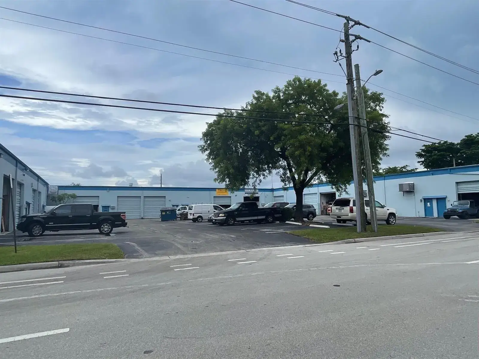 Commercial Sale for sale at 3038 SW 4th Avenue, Fort Lauderdale FL 33315