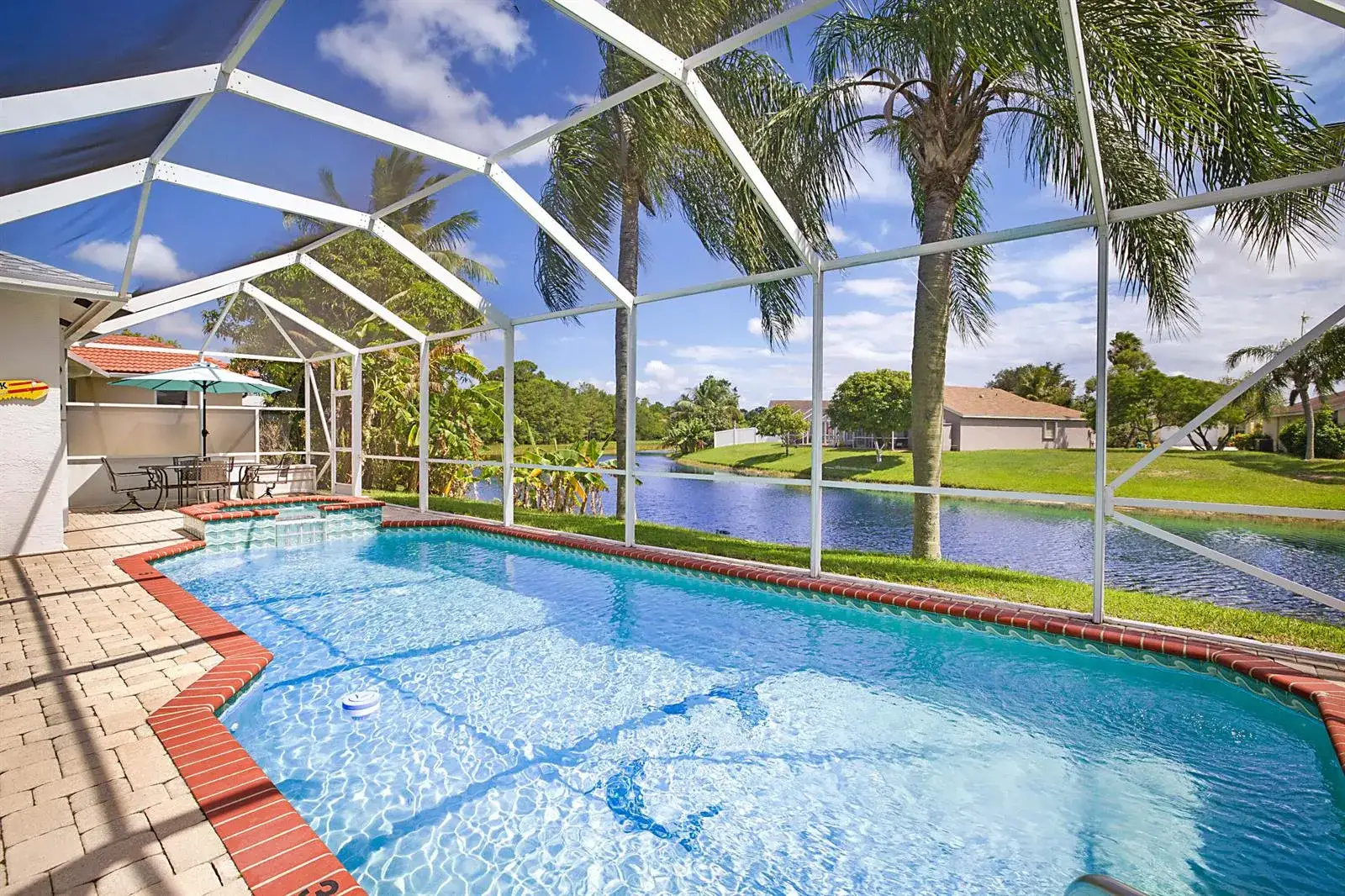 3 bedroom 2 bath Residential Lease for rent at 1422 Fairway Circle, FL 33413