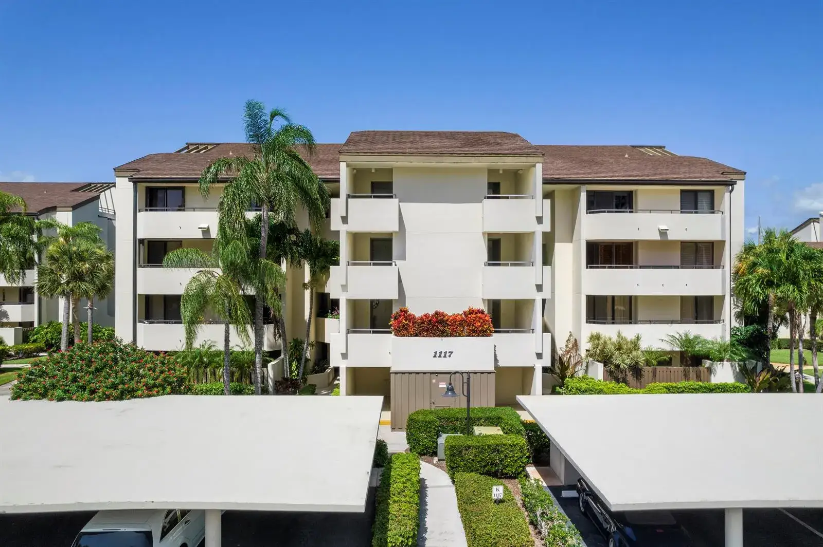 3 bedroom 3 bath Residential for sale at 1117 MARINE Way E, North Palm Beach FL 33408