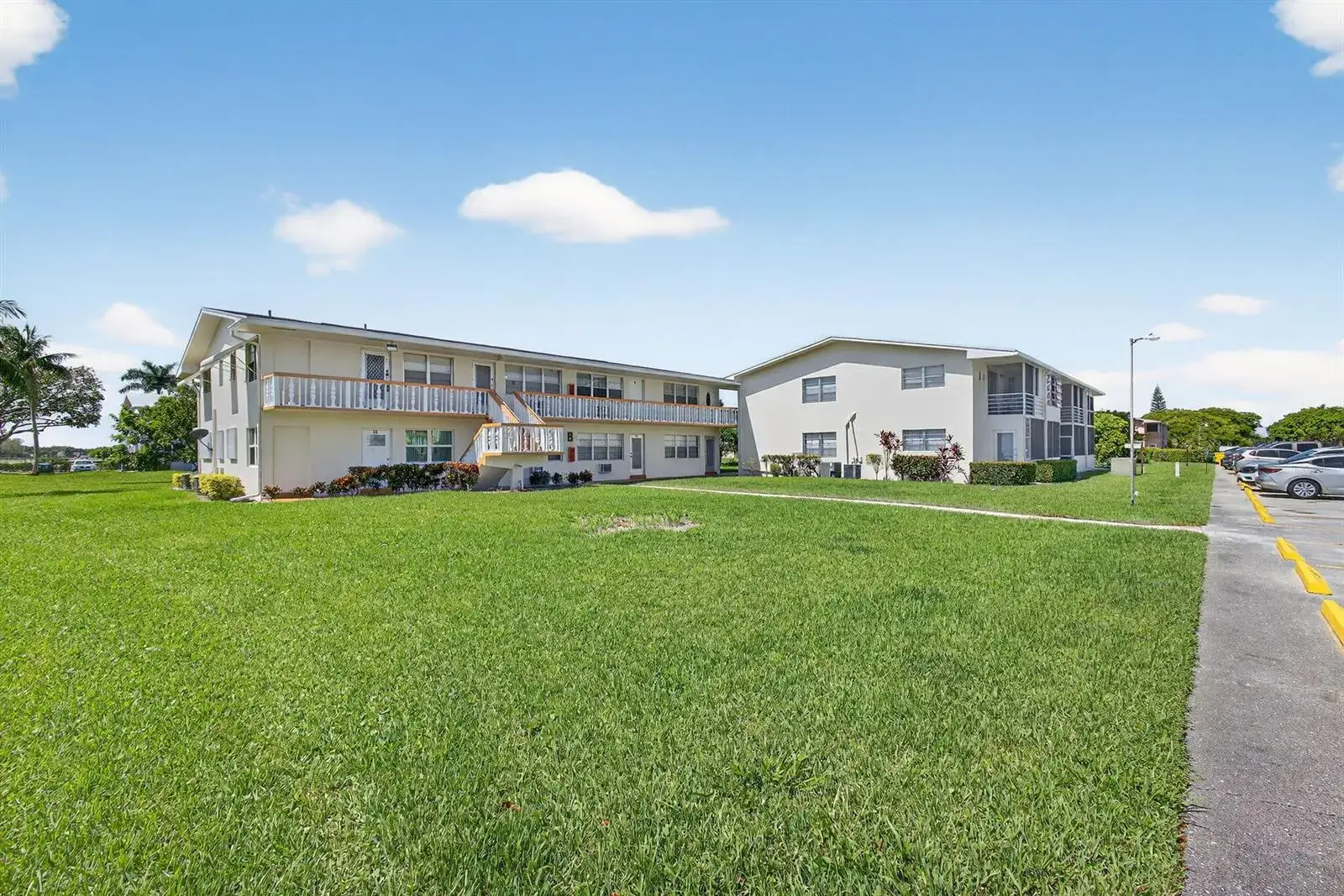 1 bedroom 1 bath Residential for sale at 43 Easthampton B, West Palm Beach FL 33417