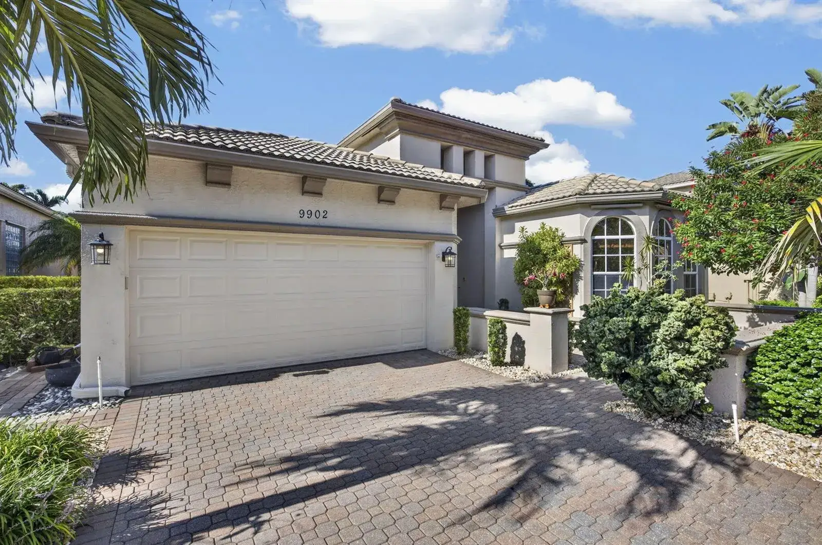 2 bedroom 2 bath Residential for sale at 9902 Via Elegante, Wellington FL 33411