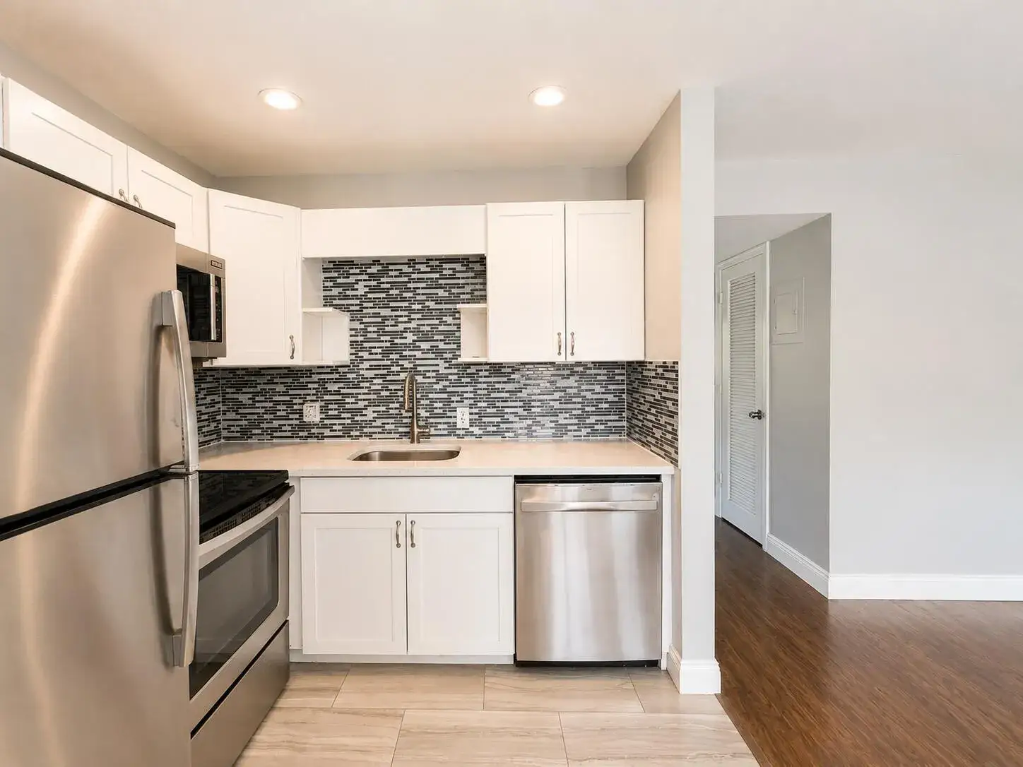 1 bedroom 1 bath Residential Lease for rent at 119 SUSSEX F # 119, West Palm Beach FL 33417