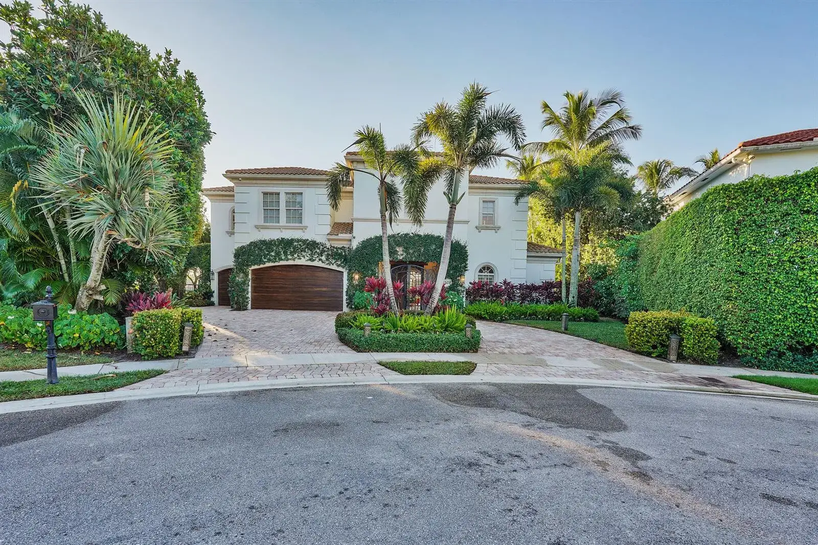 6 bedroom 5 bath Residential for sale at 2508 Mizner Lake Court, Wellington FL 33414
