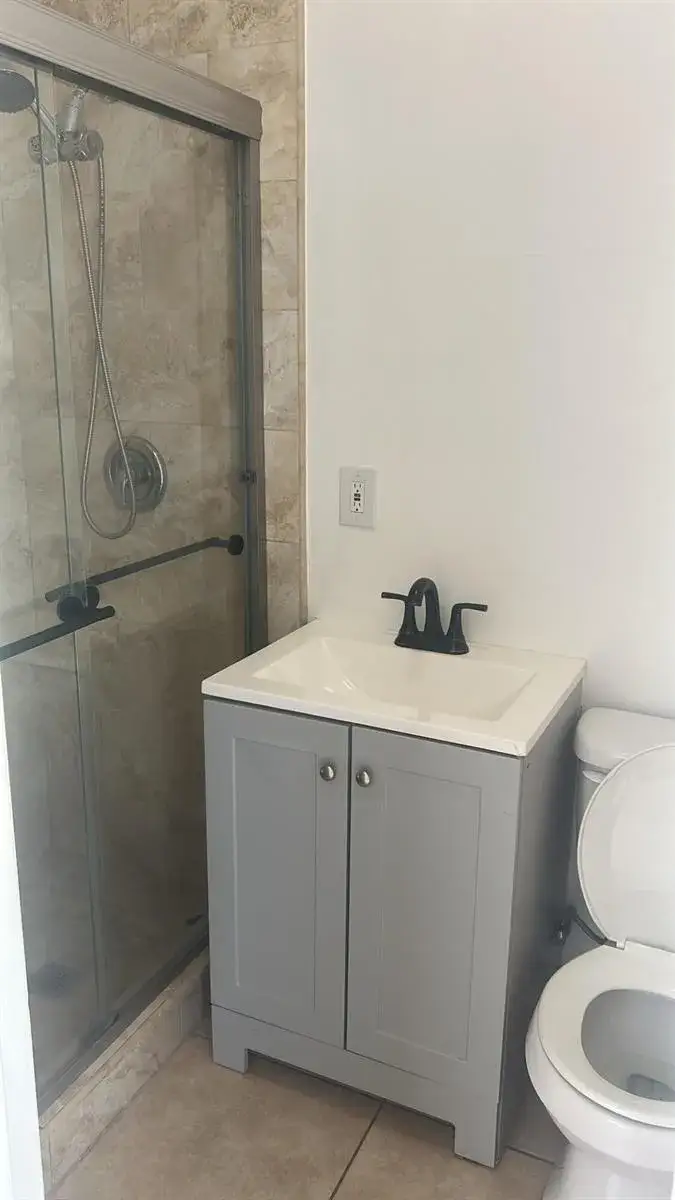 Residential Income for sale at 810 NW 40TH # 3, Oakland Park FL 33309