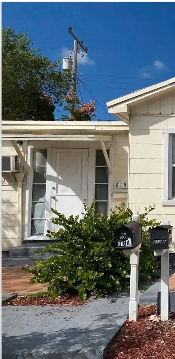 Residential Income for sale at 617 N DIXIE Highway, FL 33460