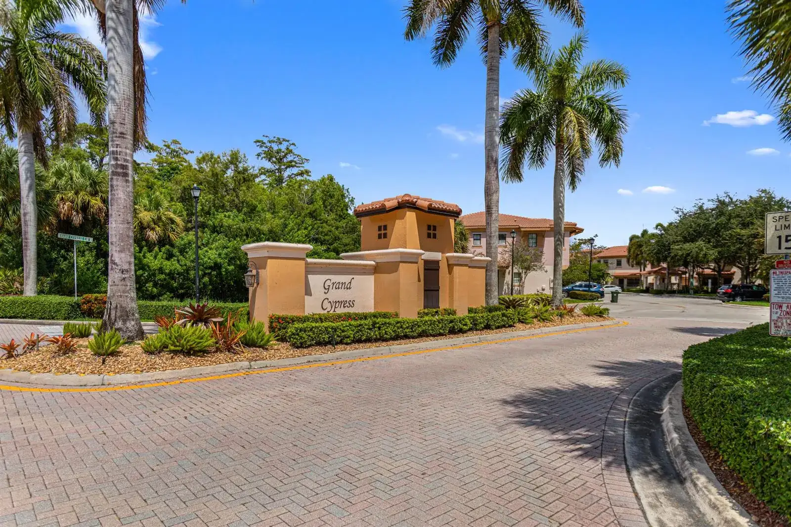 3 bedroom 2 bath Residential for sale at 4783 PRESERVE Street, Coconut Creek FL 33073