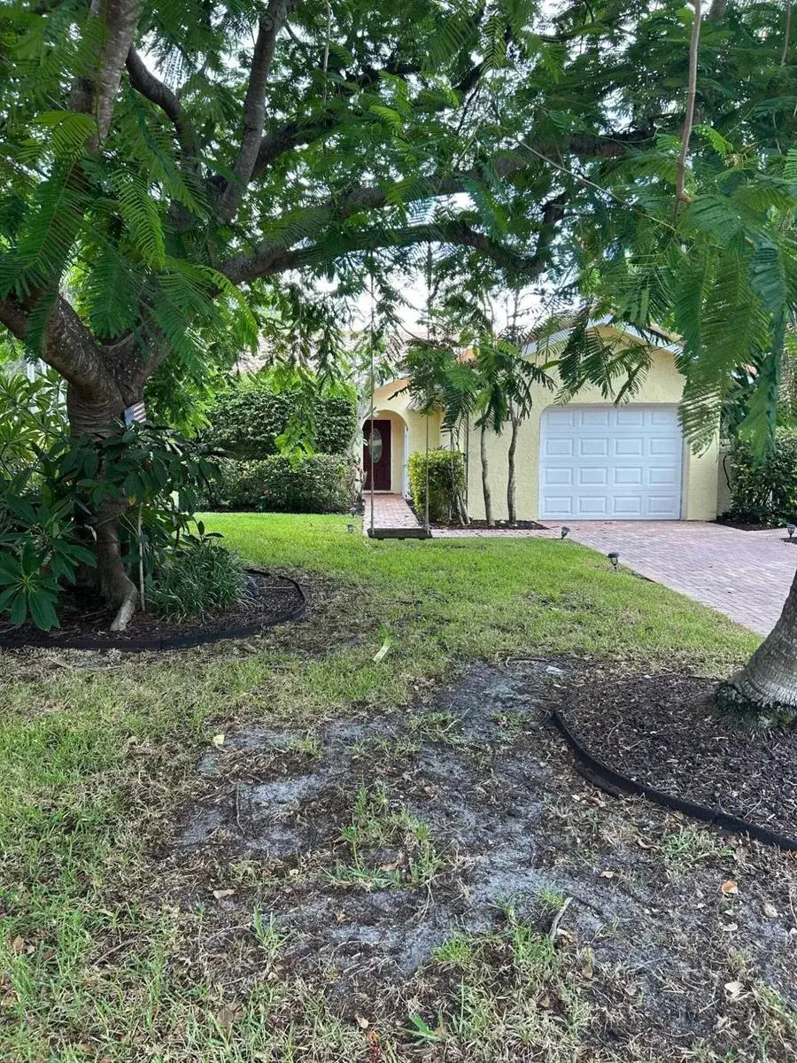 2 bedroom 2 bath Residential Lease for rent at 1330 NW 22nd Avenue, Delray Beach FL 33445