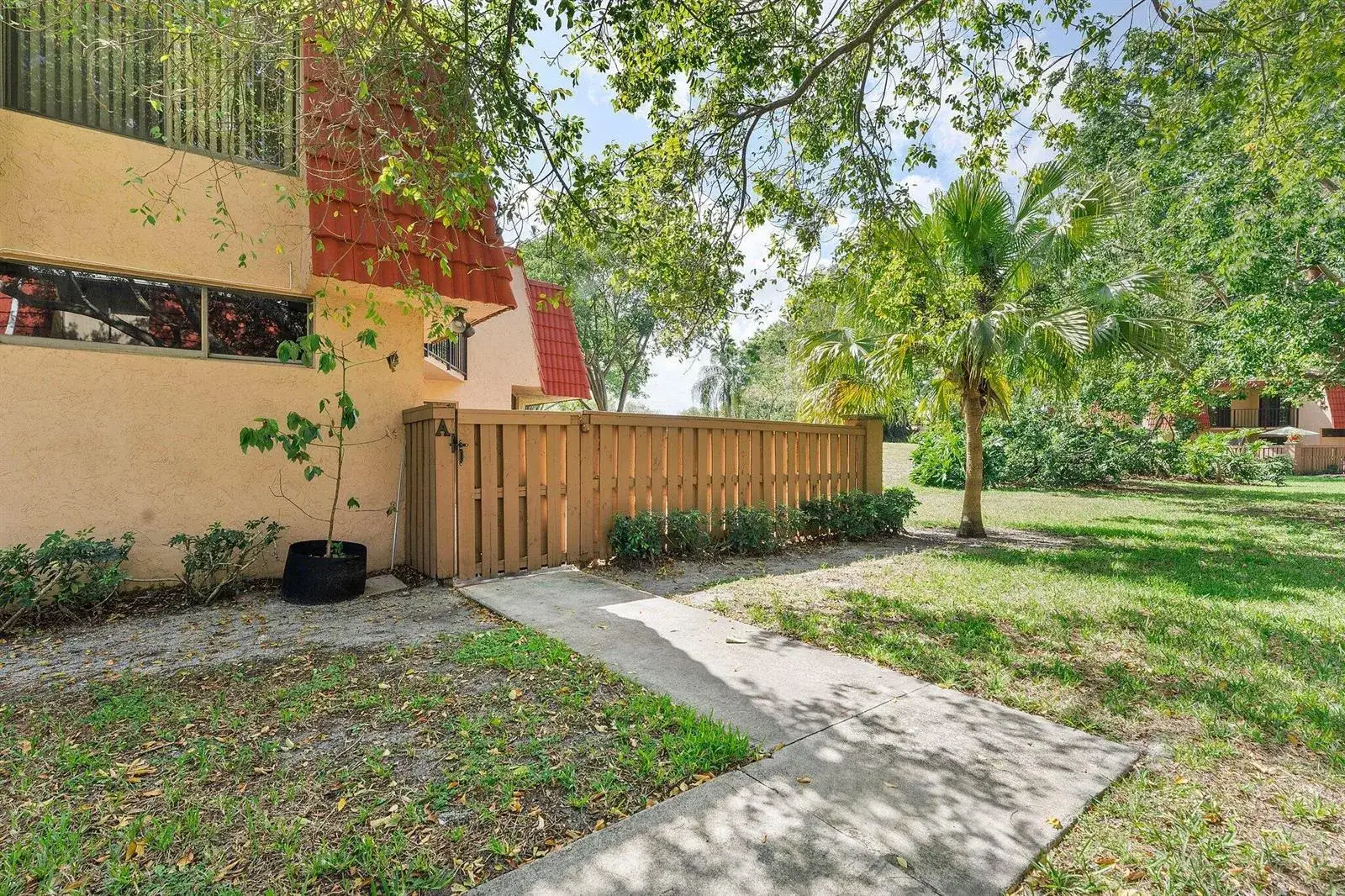 2 bedroom 2 bath Residential Lease for rent at 8195 SEVERN Drive # A, Boca Raton FL 33433