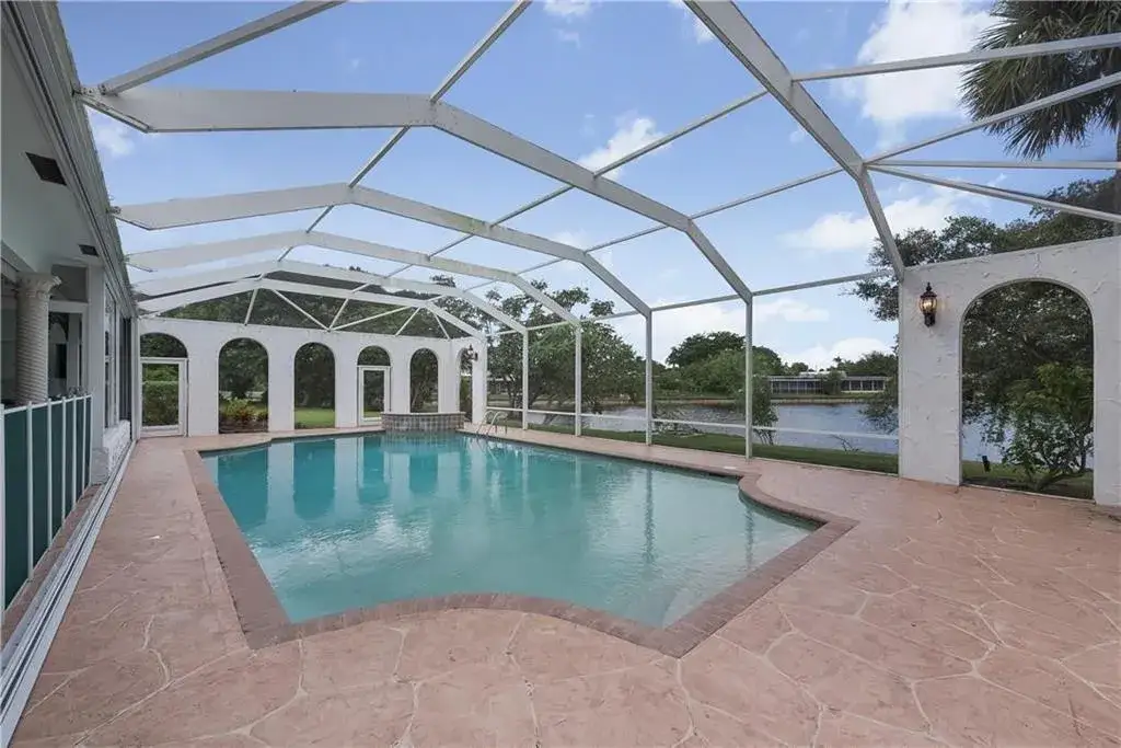 4903 WOODLANDS Boulevard, Tamarac FL 33319