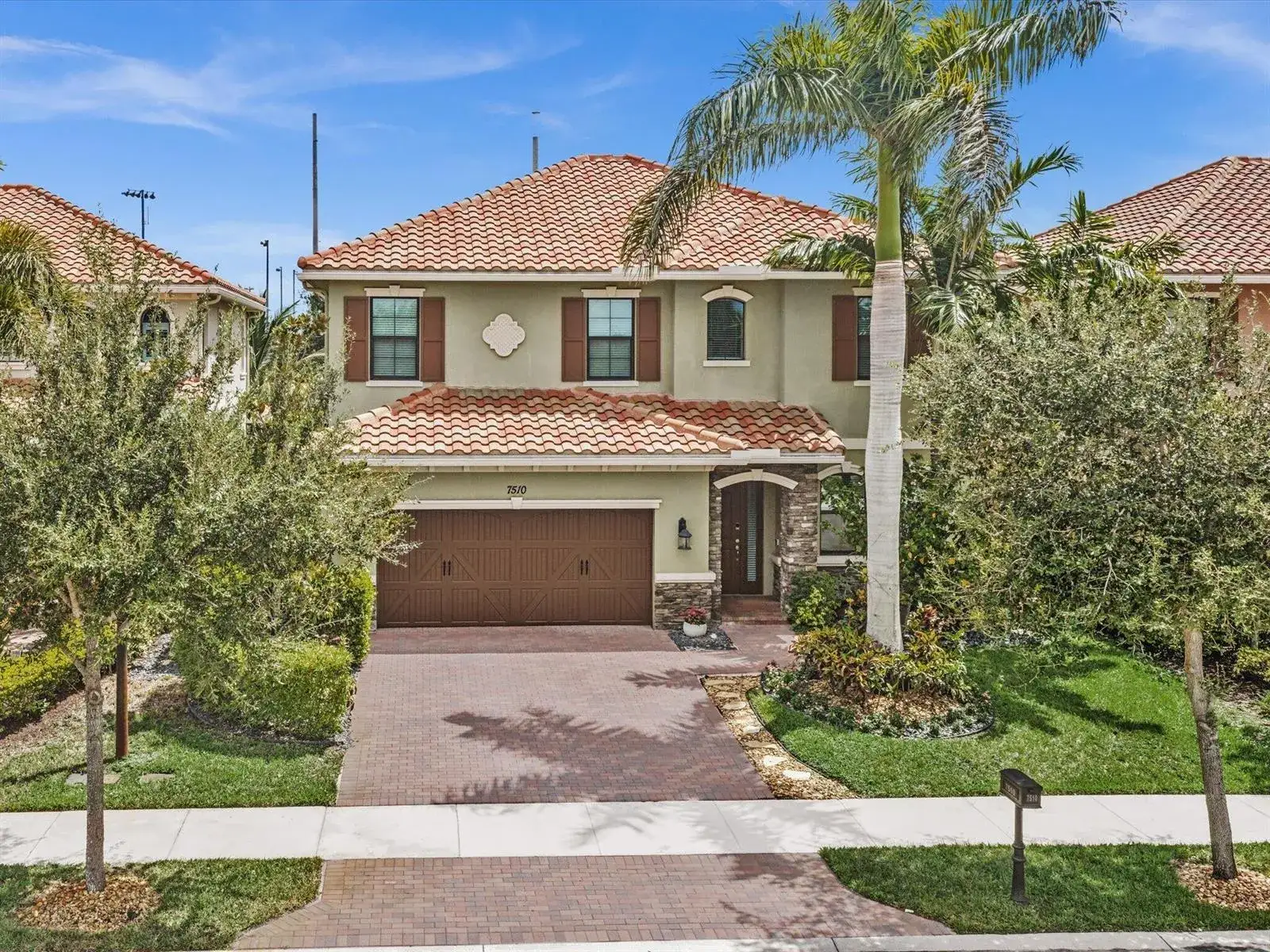 4 bedroom 3 bath Residential for sale at 7510 NW 108th Avenue, Parkland FL 33076