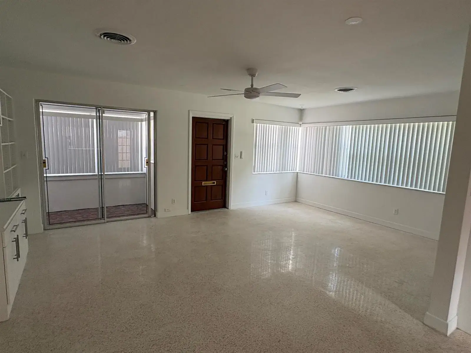 2 bedroom 2 bath Residential Lease for rent at 1923 ADAMS Street, Hollywood FL 33020