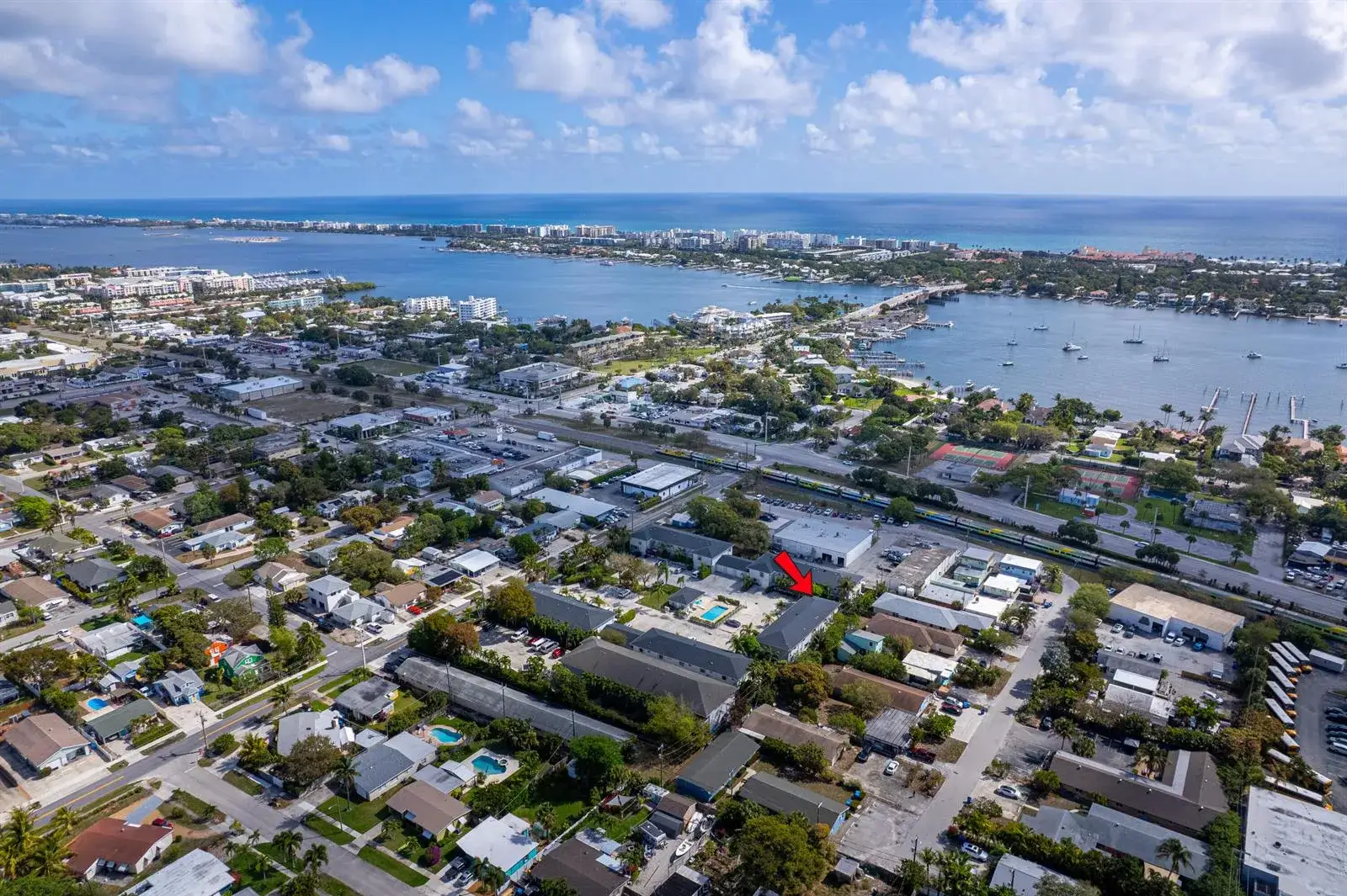2 bedroom 2 bath Residential for sale at 324 W Pine Street # 11, Lantana FL 33462
