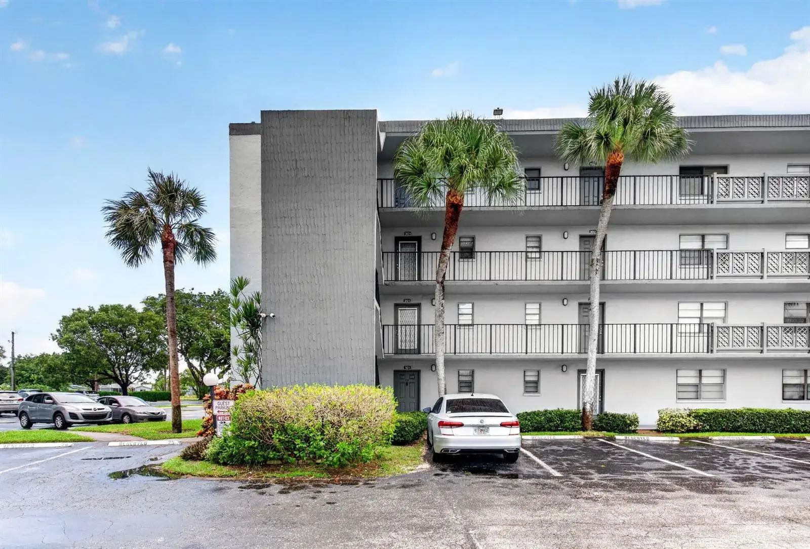 9440 SW 8TH Street # 401, Boca Raton FL 33428