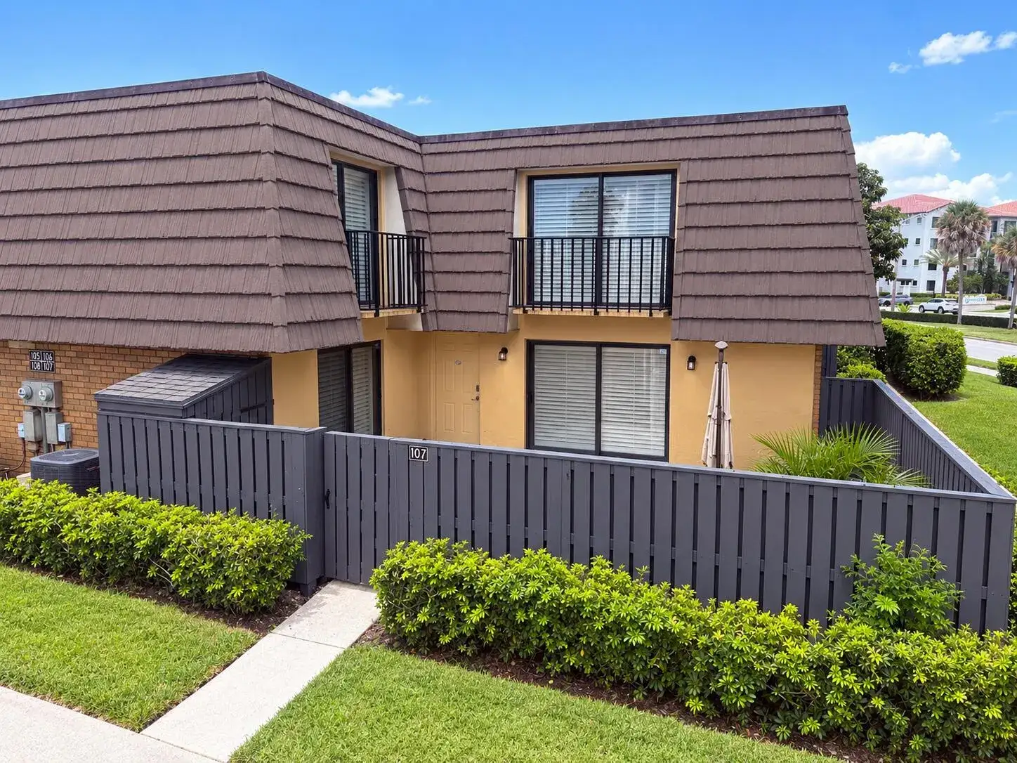 2 bedroom 2 bath Residential for sale at 107 1st Way, West Palm Beach FL 33407