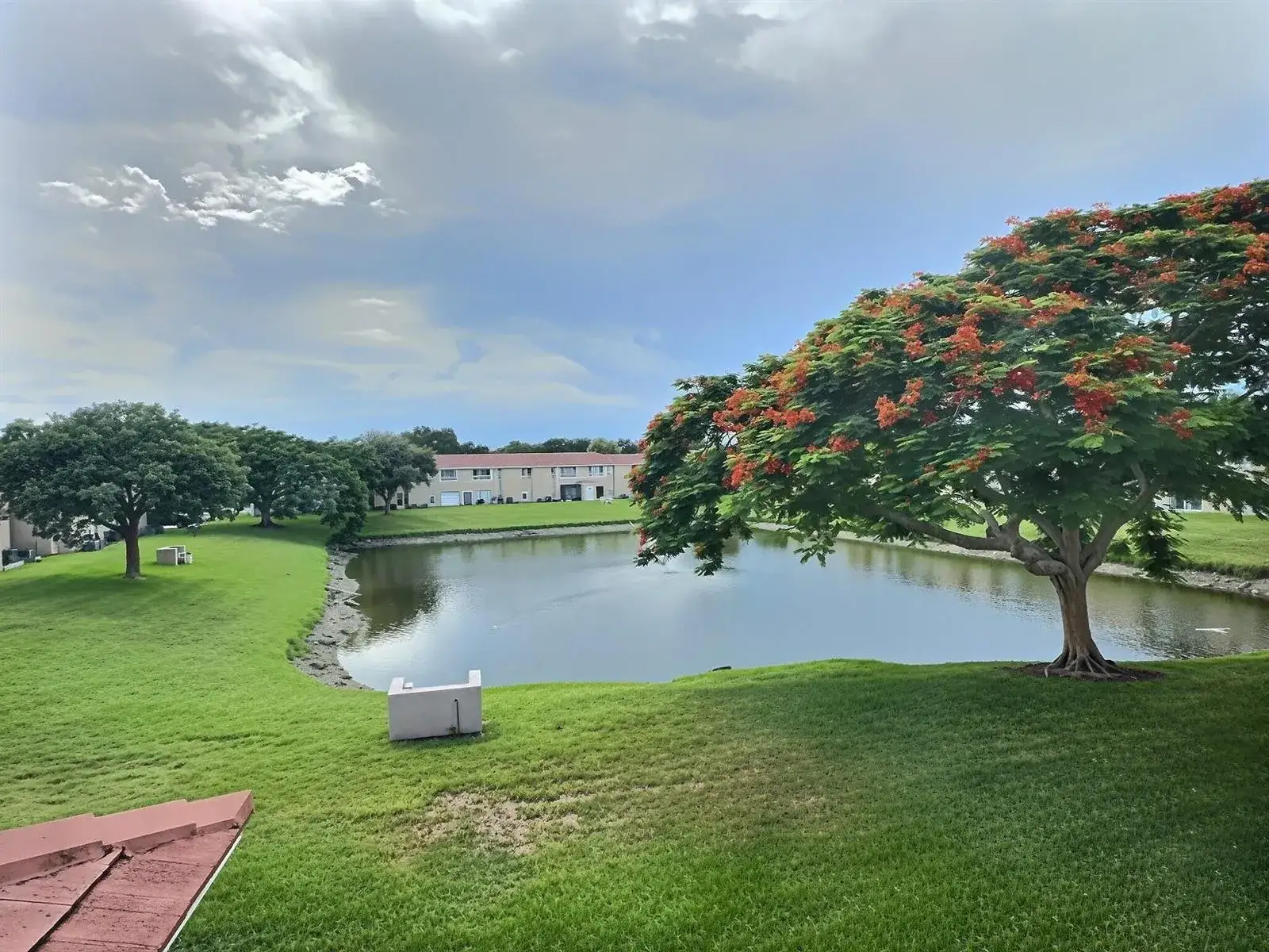 2 bedroom 2 bath Residential Lease for rent at 889 TWIN LAKES Drive # J, Coral Springs FL 33071