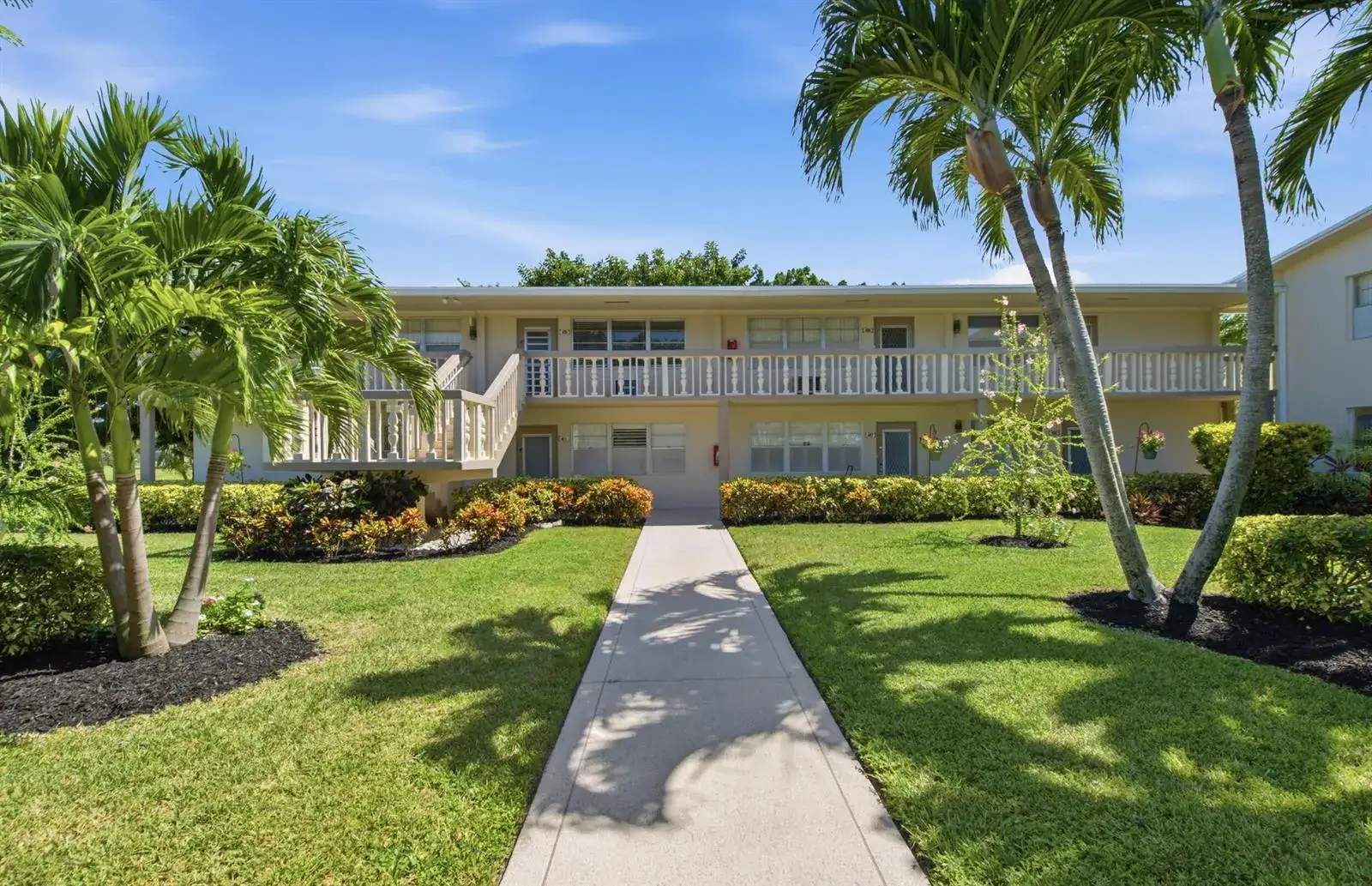 1 bedroom 1 bath Residential for sale at 489 Tilford W, Deerfield Beach FL 33442