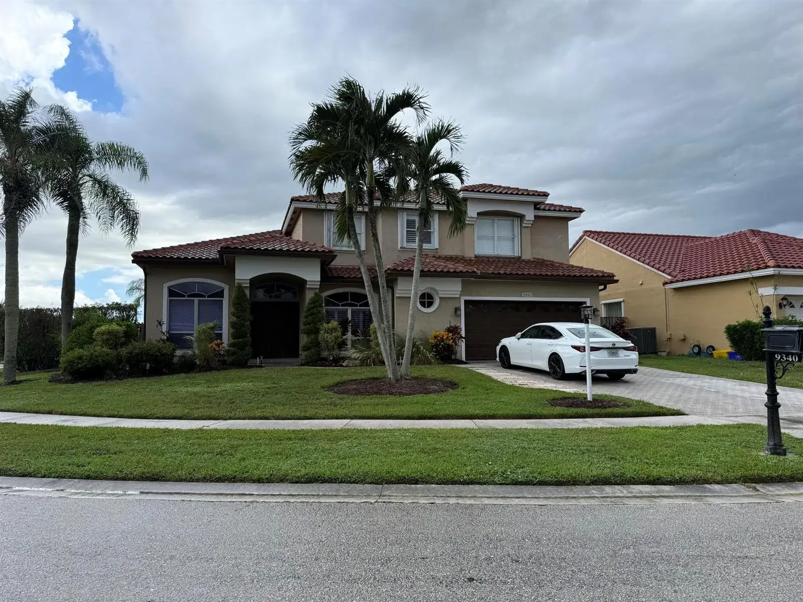 4 bedroom 3 bath Residential for sale at 9340 Lake Serena Drive, Boca Raton FL 33496