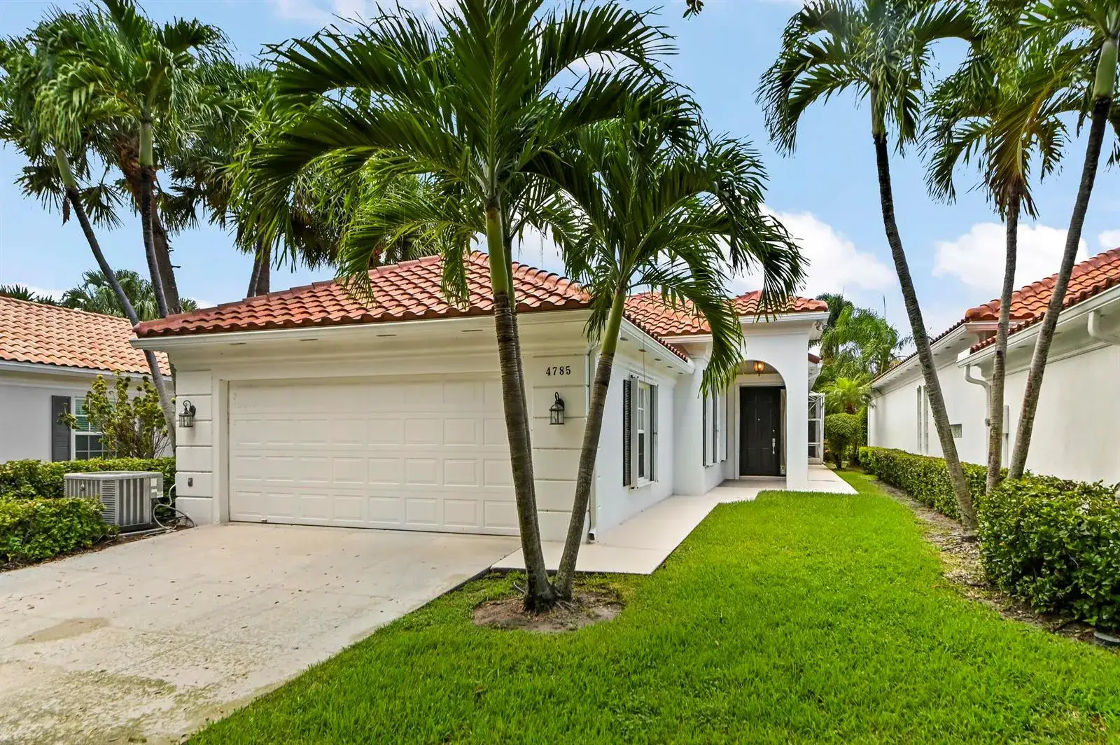 3 bedroom 2 bath Residential for sale at 4785 Blossom Drive, Delray Beach FL 33445