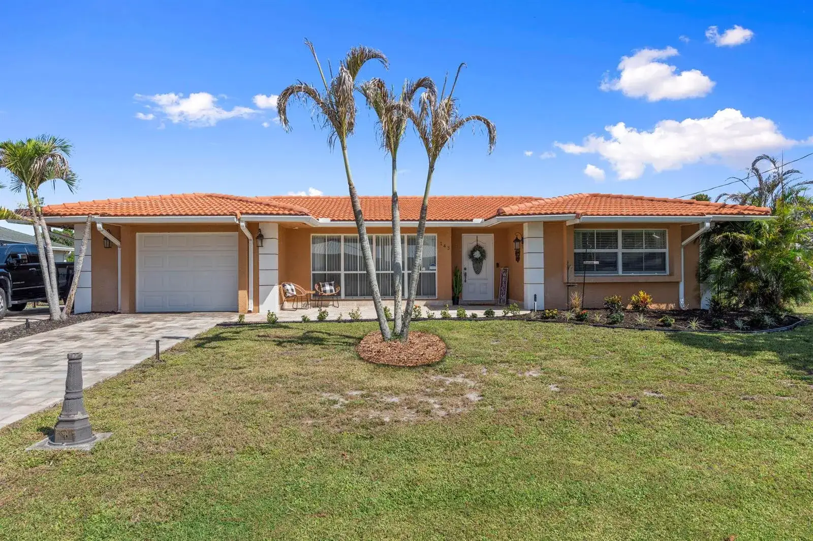 3 bedroom 2 bath Residential for sale at 143 NE NARANJA Avenue, Port St. Lucie FL 34983