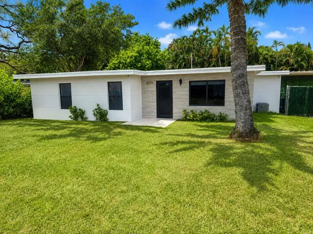 3 bedroom 2 bath Residential for sale at 4919 SW 28th Avenue, Fort Lauderdale FL 33312