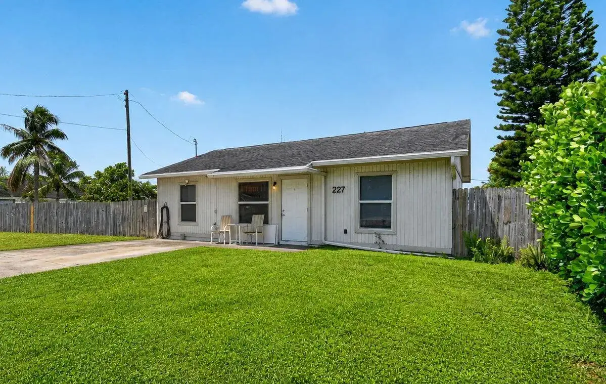 3 bedroom 2 bath Residential for sale at 207/227 Ethelyn Drive, West Palm Beach FL 33415